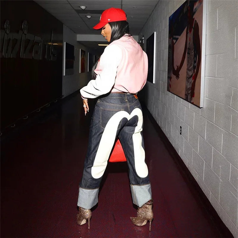 Nina | Pantalon Modă – Croi Drept Și Model Inimă Contrastant