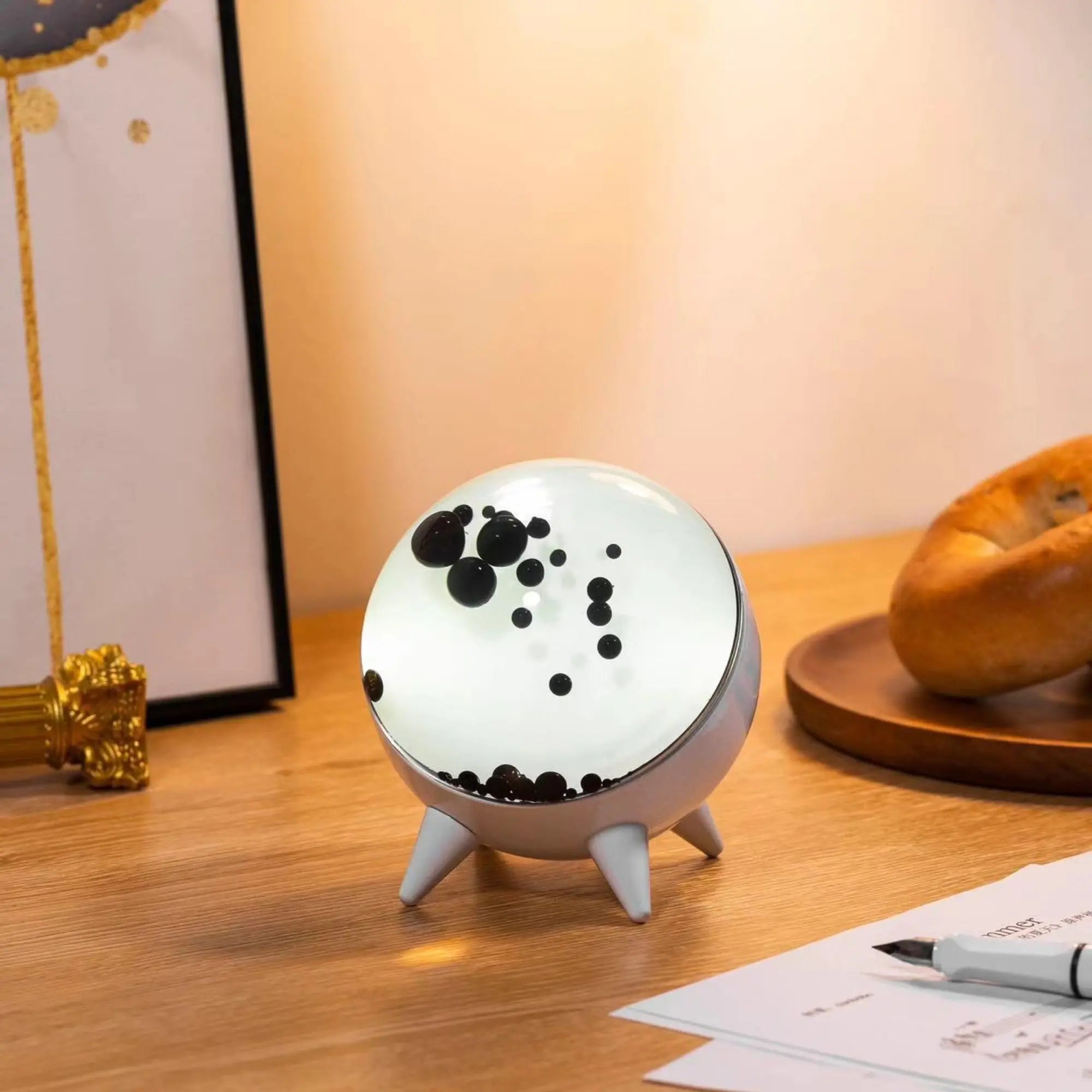 Interaktiv dekorativ lampe – Lys- og designspill