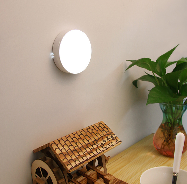 Lampada per il rilevamento del movimento - Design compatto e alta sensibilità