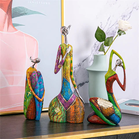 Abstraktní socha žena – elegance a modernita 