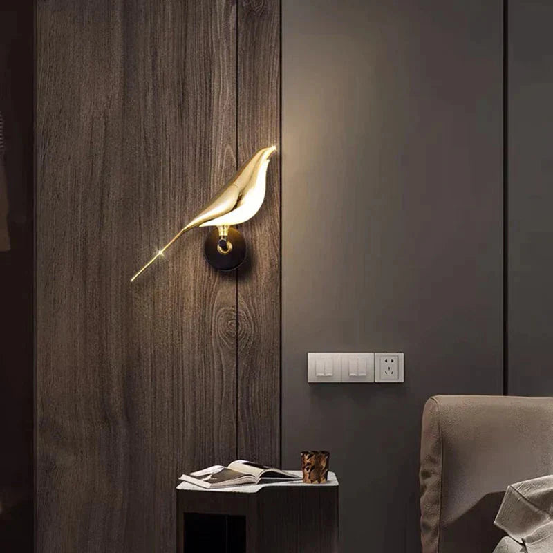 Aplica de perete Pasăre – Decorațiune Luminoasă și Delicată 