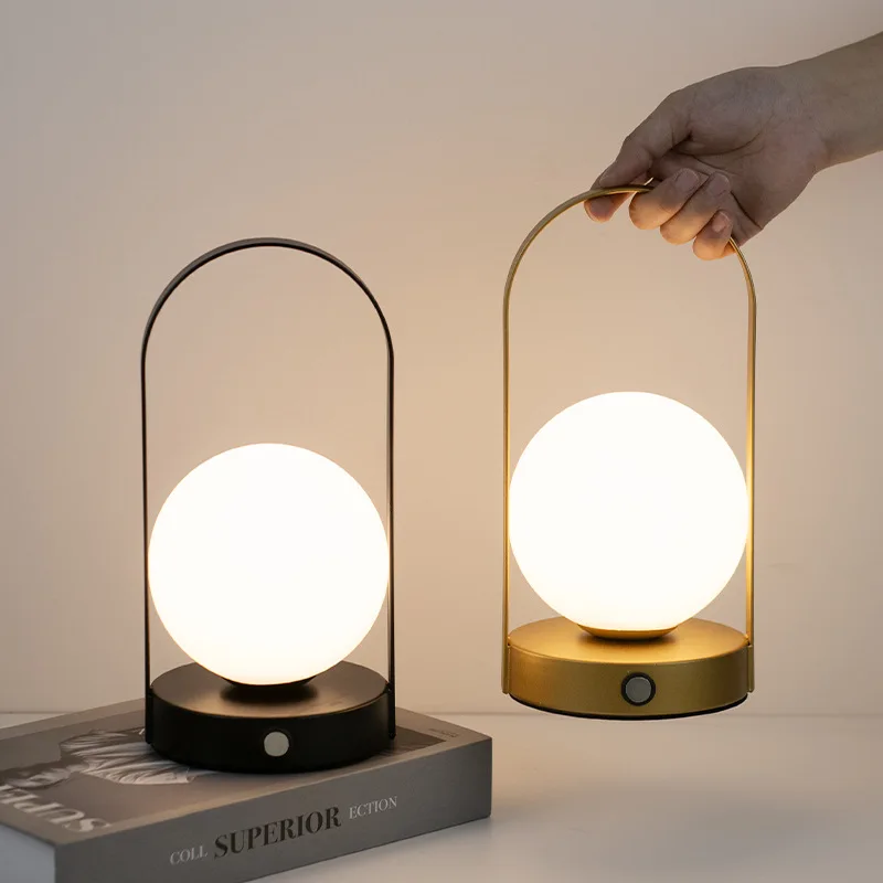 Lampă de birou fără fir — Intensitate luminoasă ajustabilă 