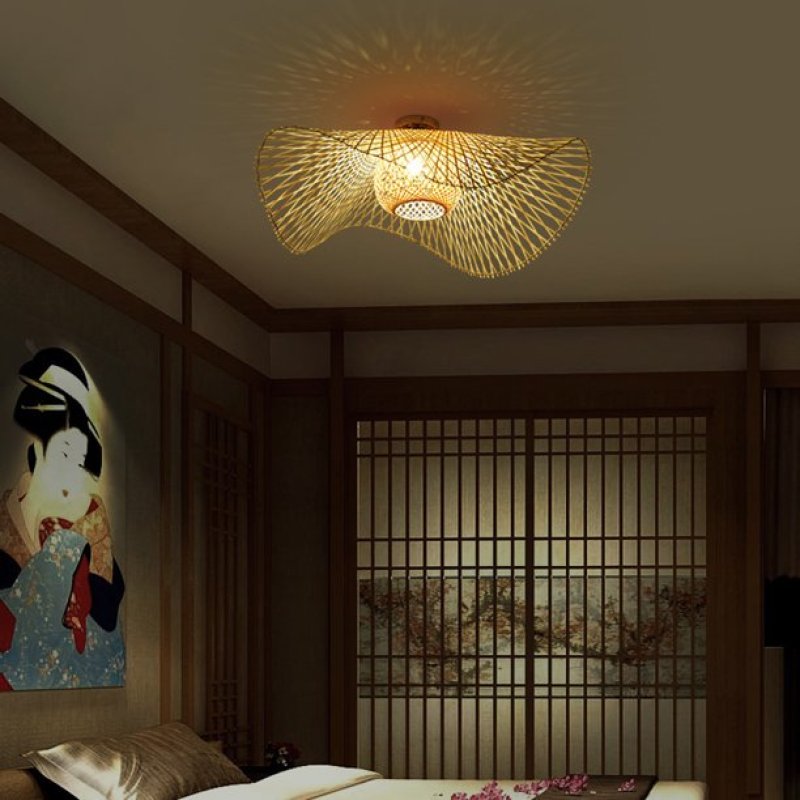 Lampa Suspendată din Ratan Stil Japonez – Natură și Serenitate 