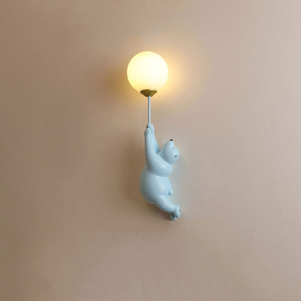 Nástenná lampa balón – Jemnosť a fantázia pre izbu 