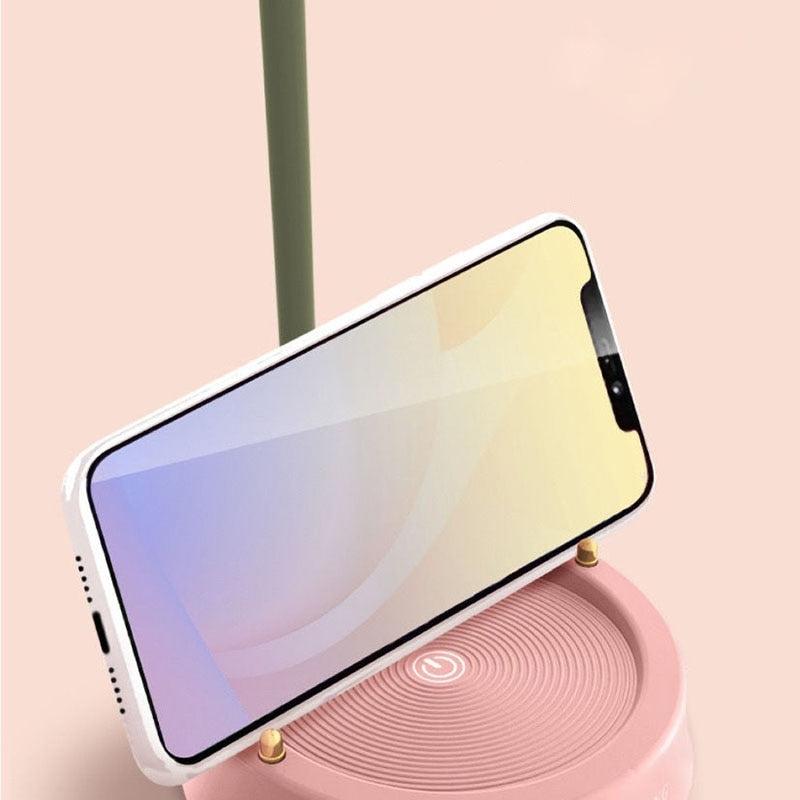 Stolní Lampa Květina – Elegance a Jemné Světlo 