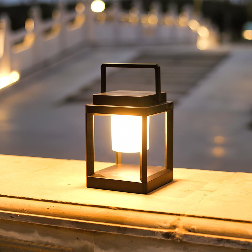 Moderne Zonne-lantaarn – Elegante en Duurzame Verlichting 