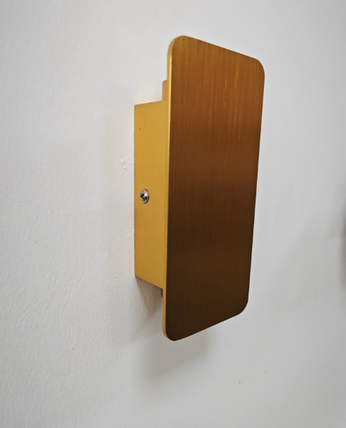 Minimalistinen Led-seinävalaisin – Hienovarainen valo ja moderni linja 