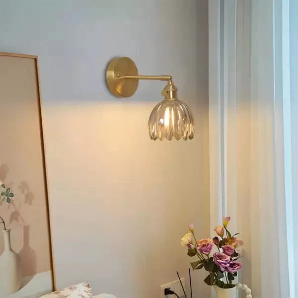 Applique Decorativa da Parete – Fiore in Bocciolo e Atmosfera Romantica 