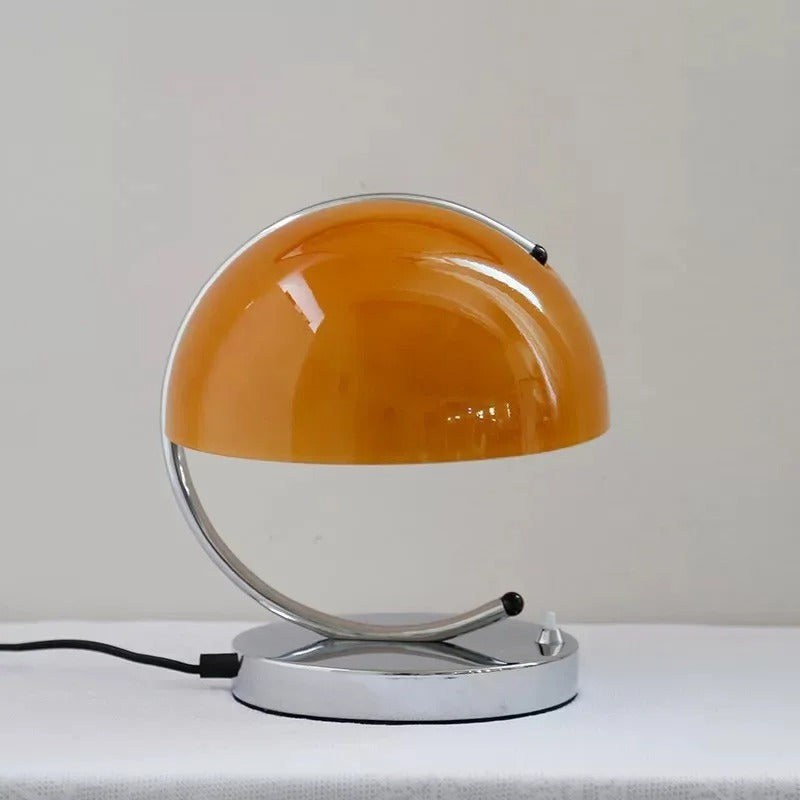 Stolová lampa v škandinávskom štýle z skla – elegancia a modernita 
