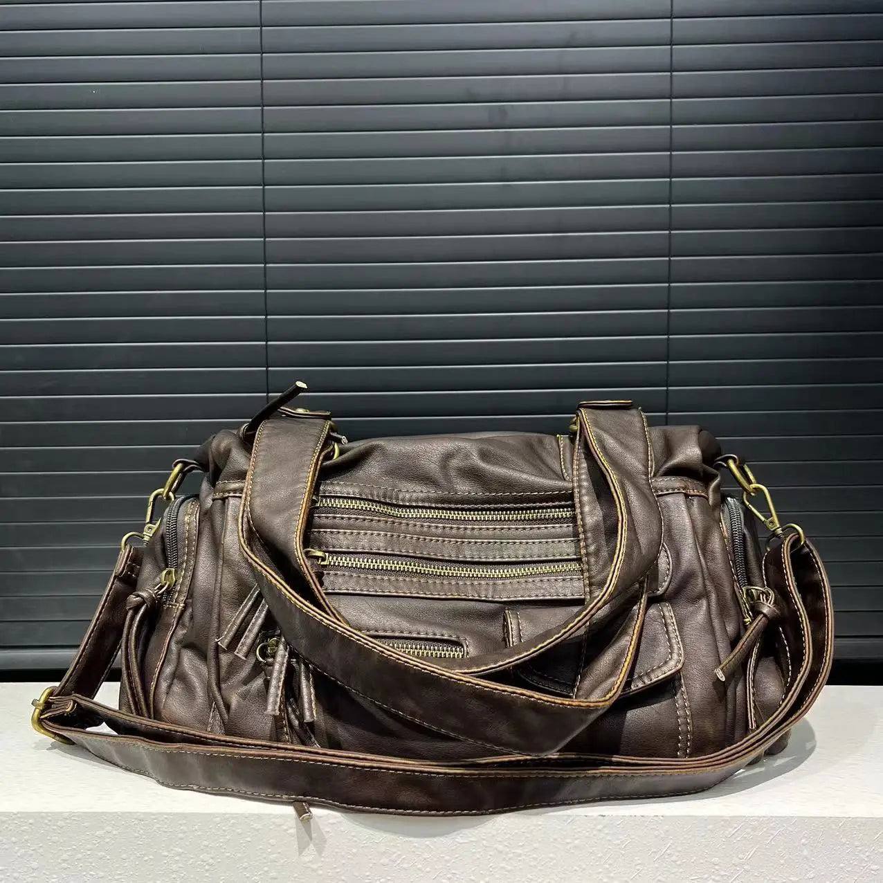 Clara | Retro Kézitáska Pánttal – Időtlen Elegancia És Vintage Stílus 