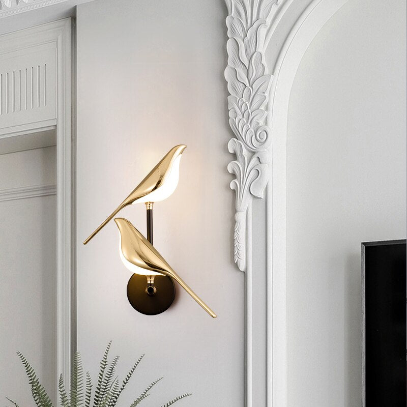 Aplica de perete Pasăre – Decorațiune Luminoasă și Delicată 