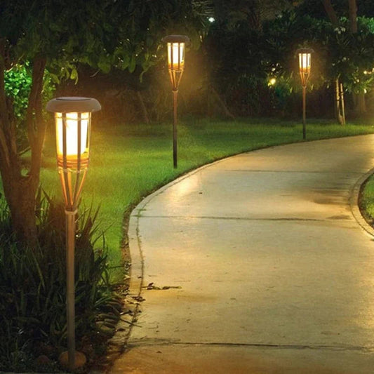 Solární Tiki lampa - Osvětlete své večery se stylem 