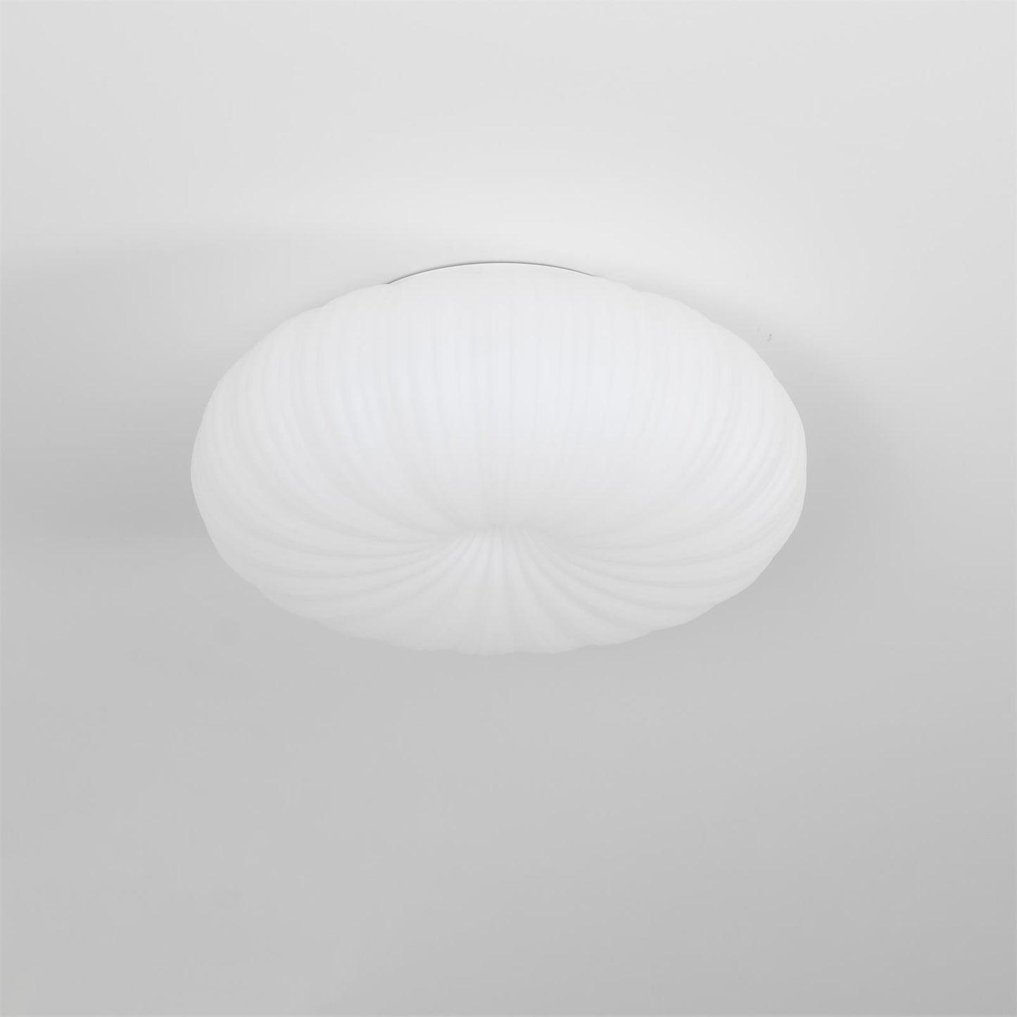 Elegancka nowoczesna lampa sufitowa – regulowane światło i spersonalizowana atmosfera 
