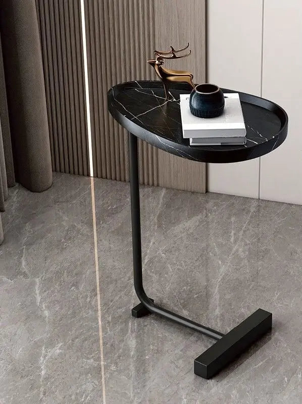 Mobilny stolik boczny - praktyczny design i nowoczesny duch
