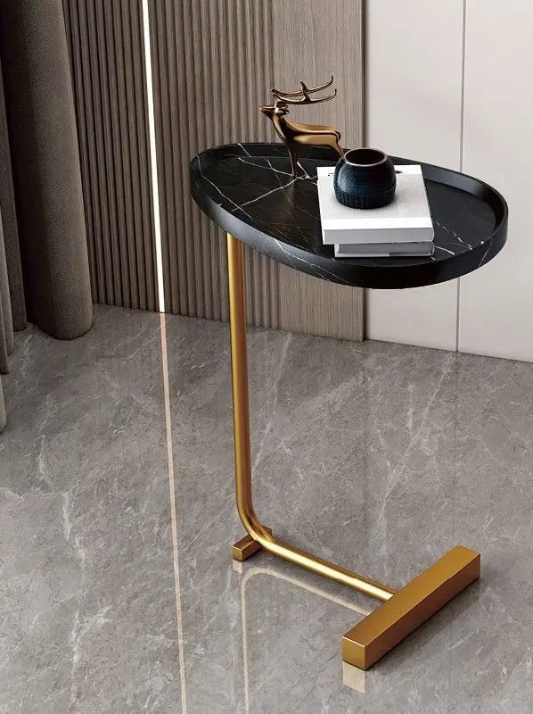 Mobilny stolik boczny - praktyczny design i nowoczesny duch