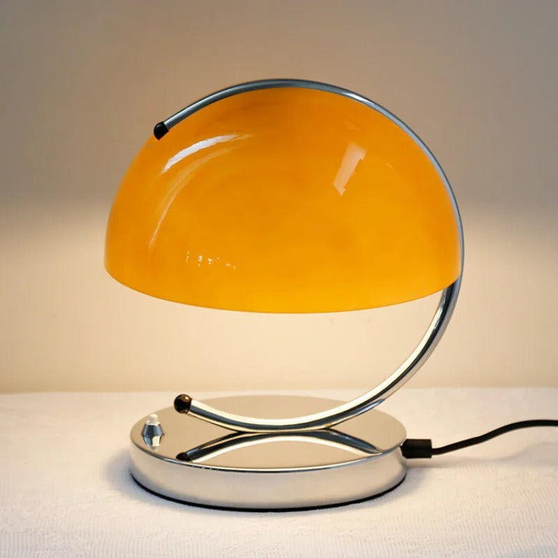 Stolová lampa v škandinávskom štýle z skla – elegancia a modernita 