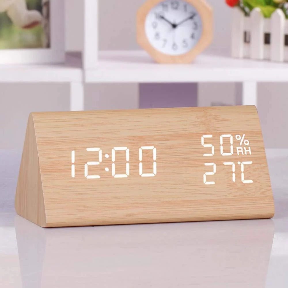 Reloj LED Con Control de Voz – Diseño Moderno y Funcionalidad Inteligente 