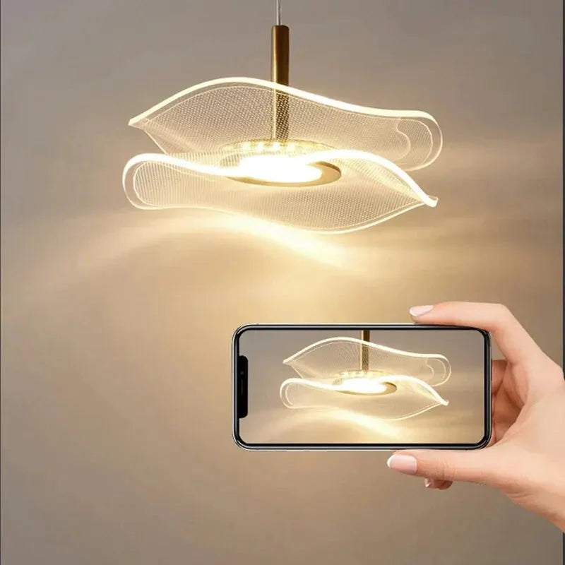 Minimalistyczne zawieszenie LED – elegancja i prostota 